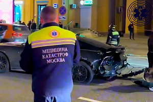 Медики оказали помощь участникам аварии